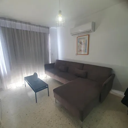 Latchi Harbour 2 Bedroom Penthouse 公寓 *