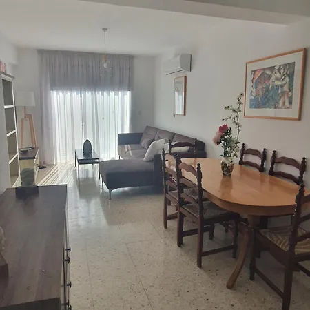 Latchi Harbour 2 Bedroom Penthouse 公寓